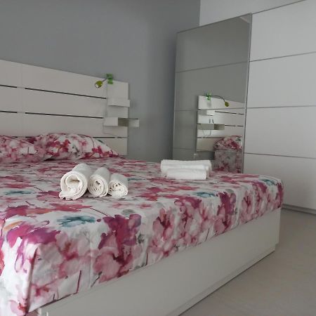 Laguna House Càbras Eksteriør billede